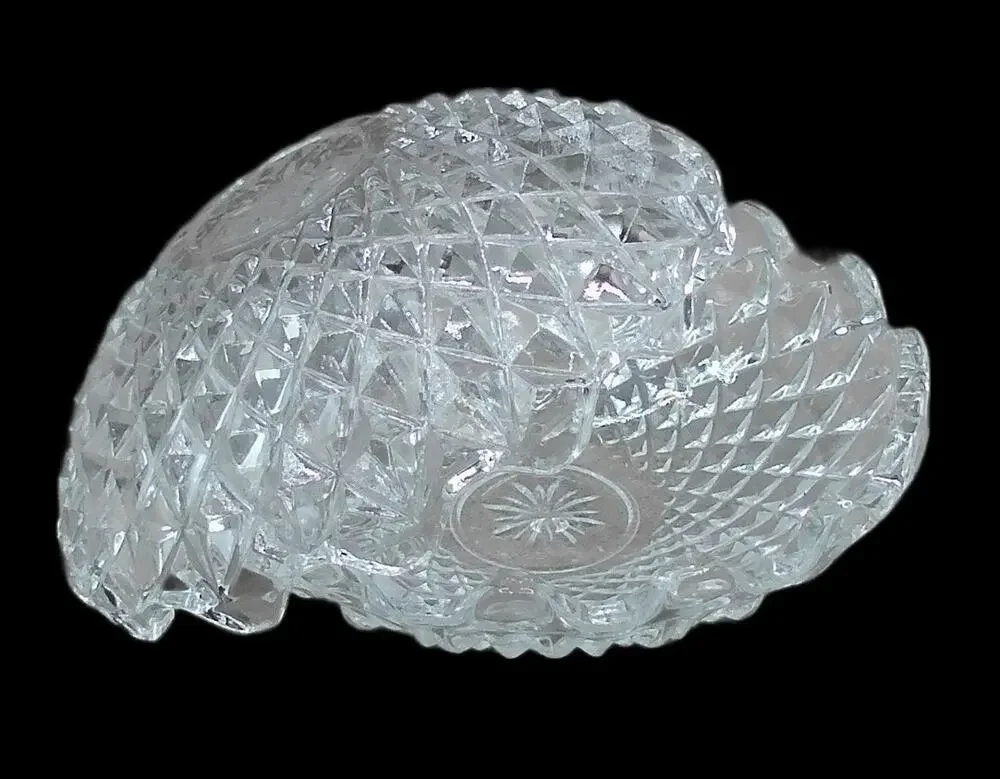 Covetro Trinket Clam Shell Box Diamond Pattern Vintage Italy Clear Glass MCM